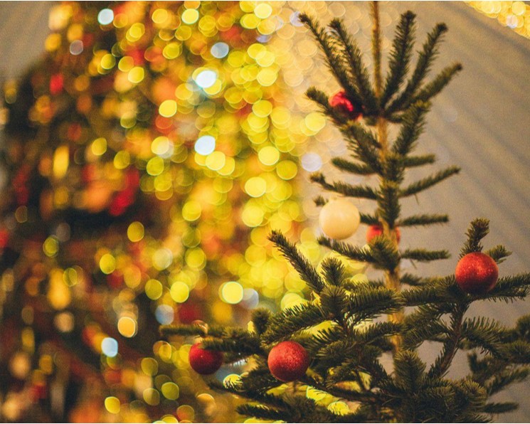 The Ultimate Guide to Choosing the Perfect Christmas Green Fake Tree